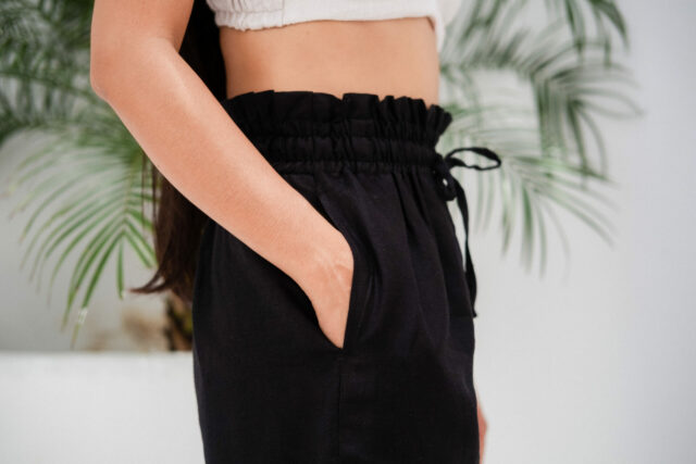 linen shorts black side