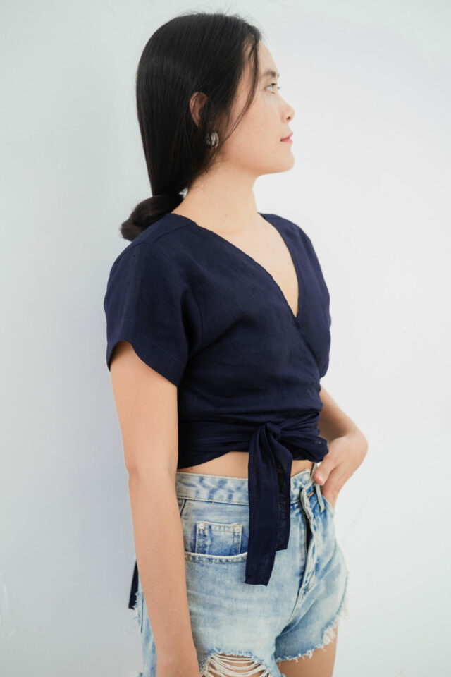 wrap top linen navy side